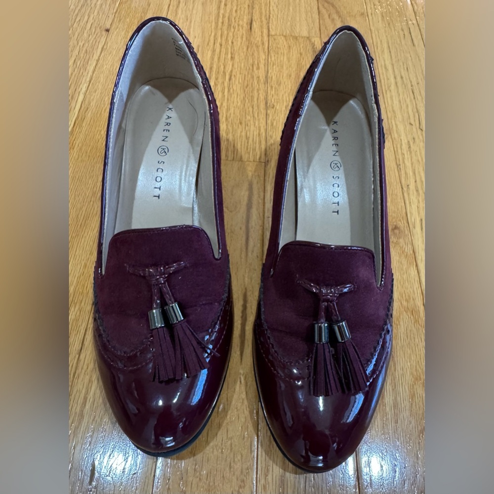 Karen Scott Women's Wine Tassel Loafers